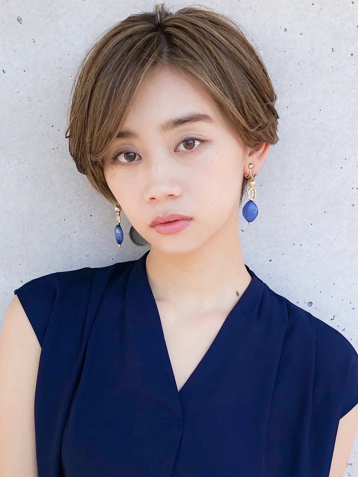 『Agnos 青山 石川』大人可愛いセンターパートショート♪