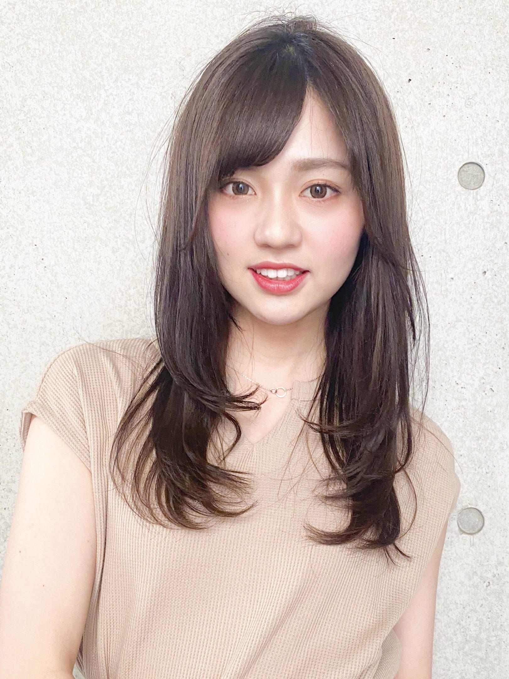 『Agnos 青山 石川』ナチュラルで可愛いレイヤーロング♪