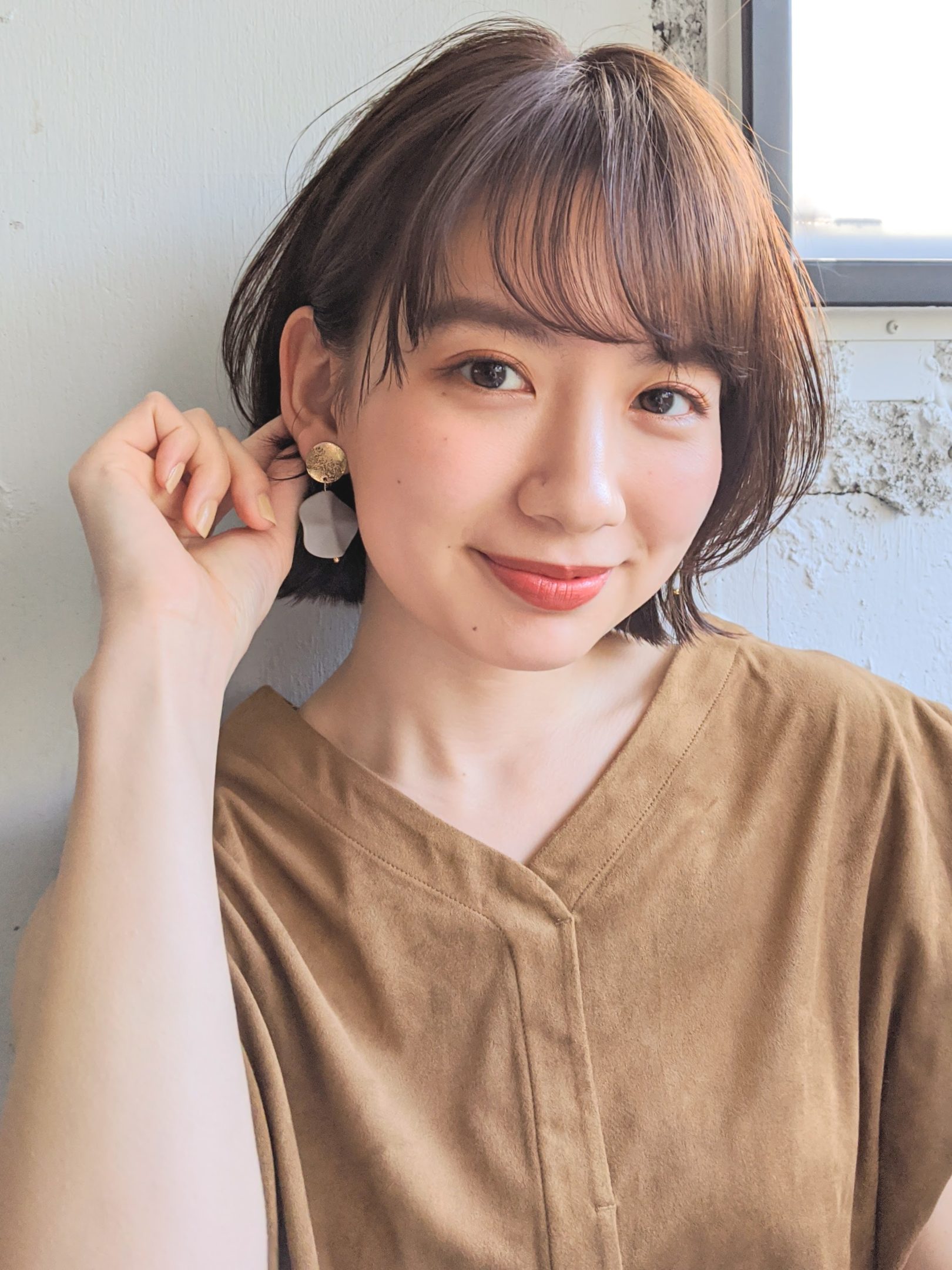 耳にかけてお洒落に♪スタイリング簡単外ハネボブ！