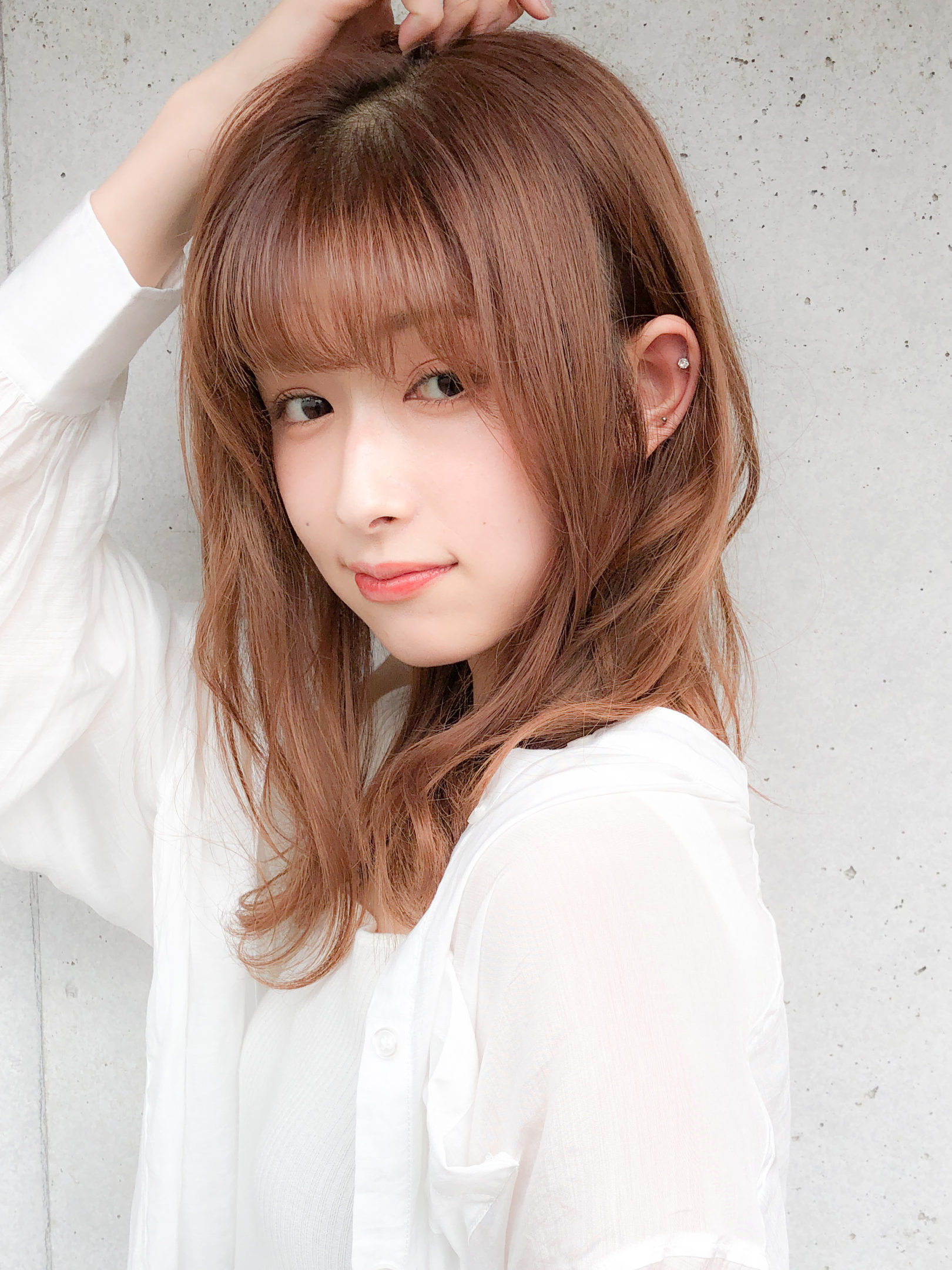 ピンクベージュのゆるふわミディ【Agnos青山　上遠野裕樹】