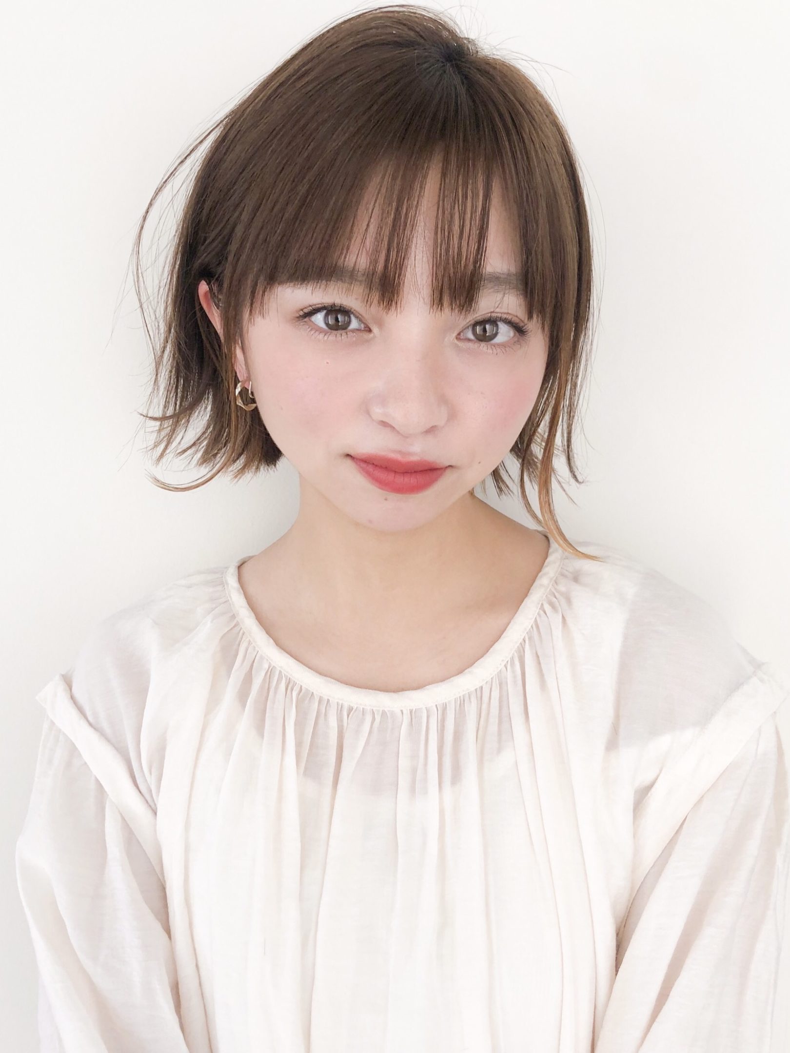 外ハネインナーカラーボブ＊