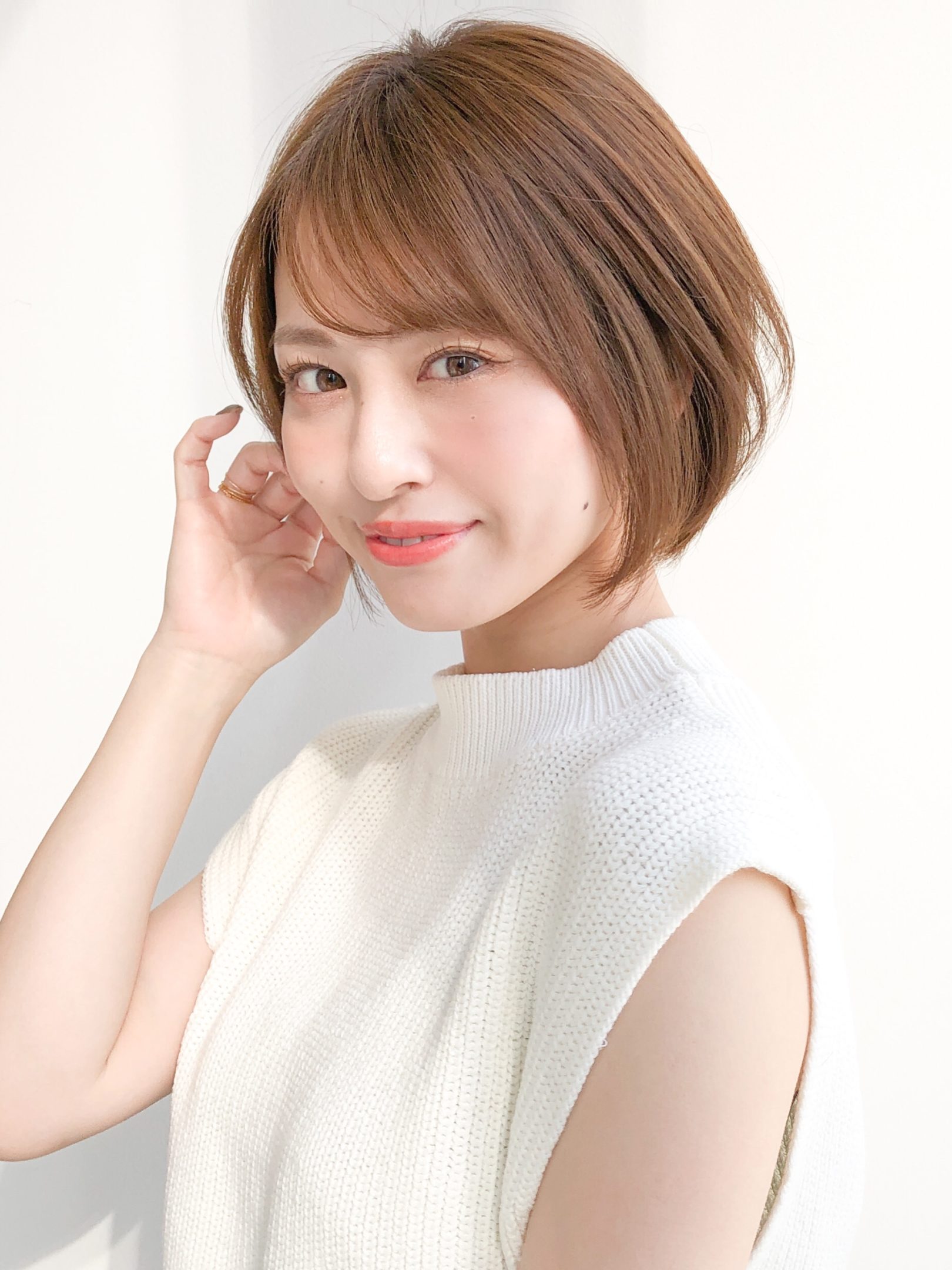 毛束感が可愛いシンプルショート【Agnos青山上遠野裕樹】