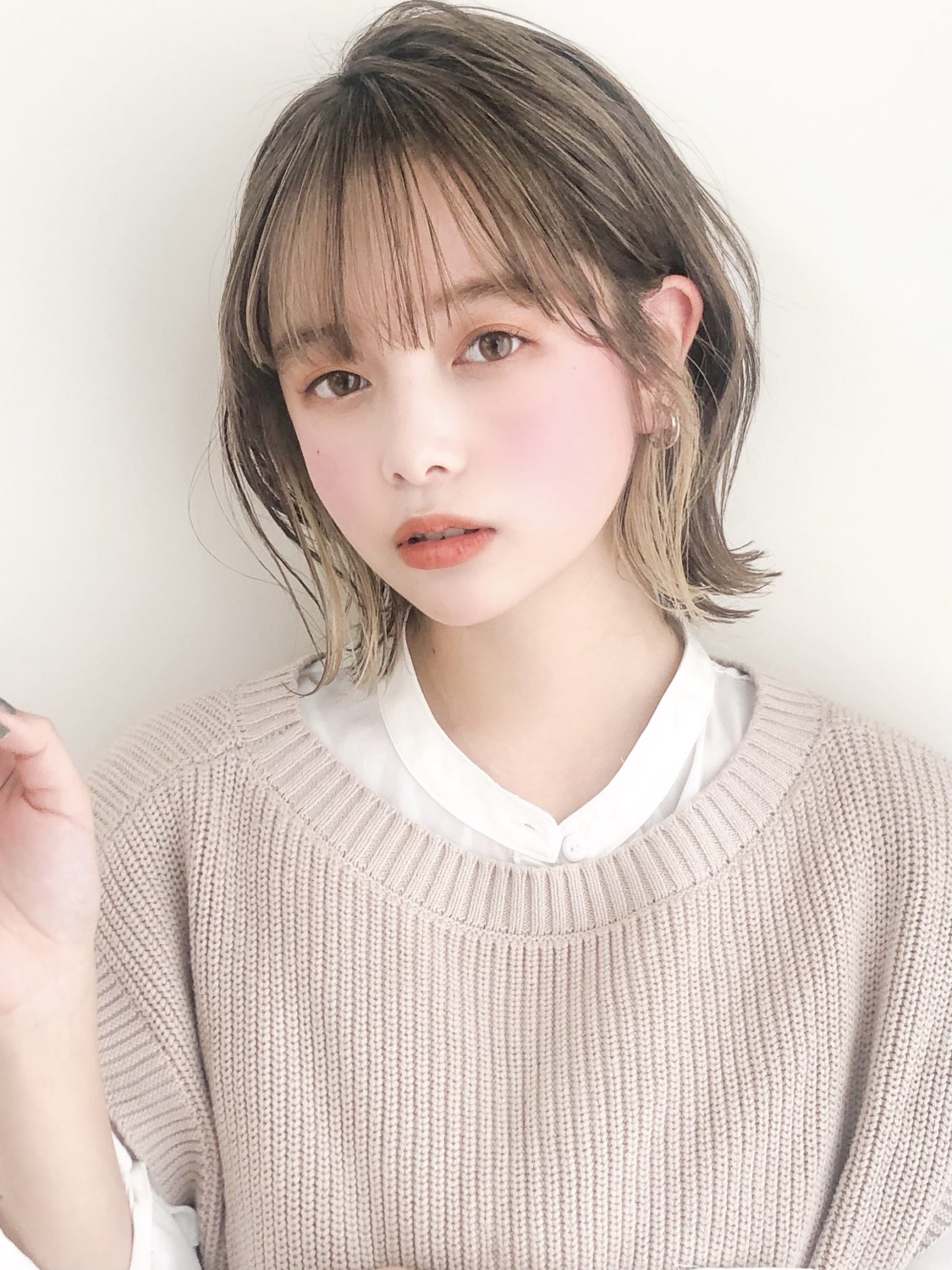 外ハネくびれイヤリングカラー