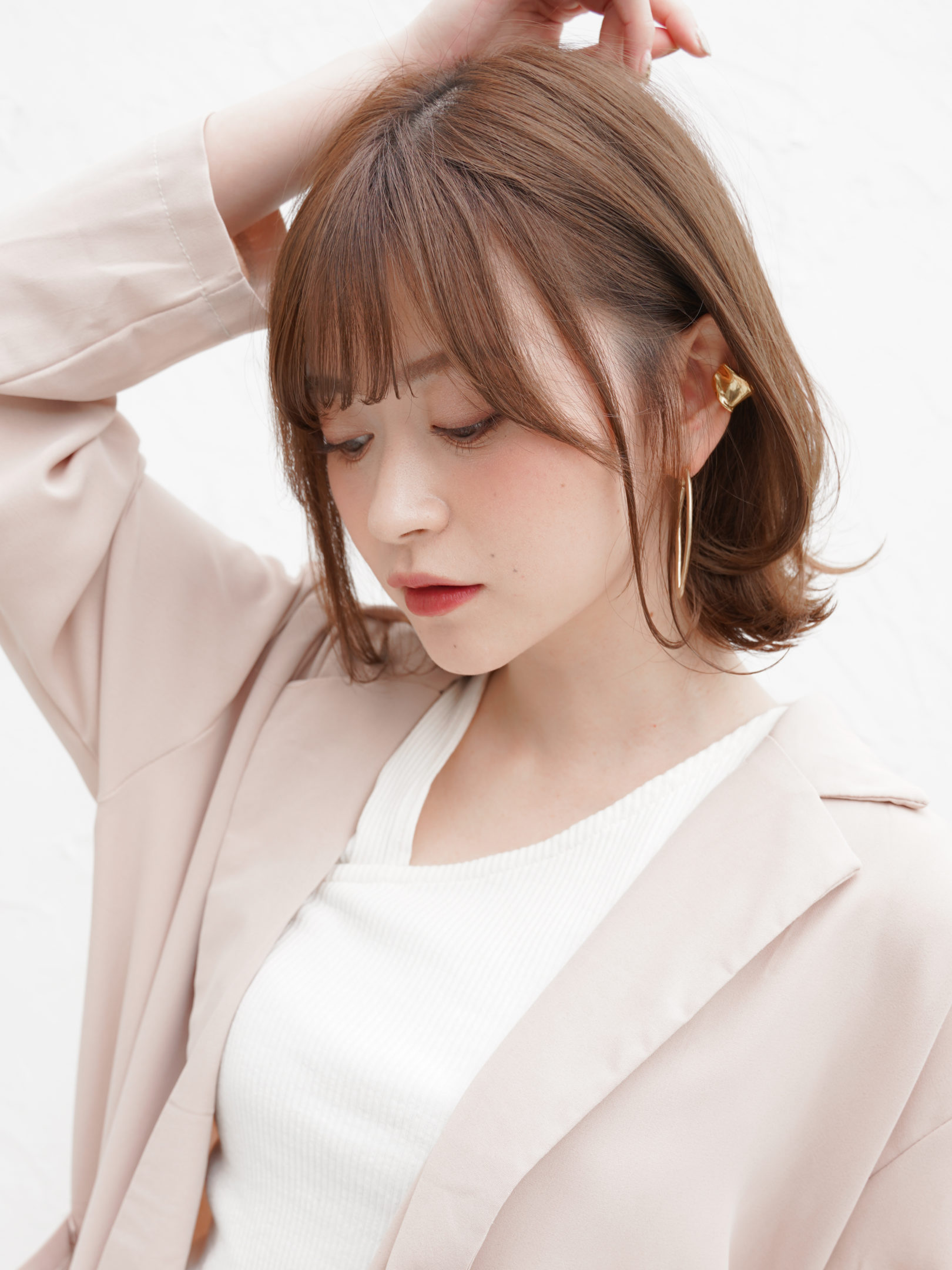 可愛いスタイルは前髪 顔周りの作り方が大事 表参道 青山の美容院 美容室グループ Kanow Group