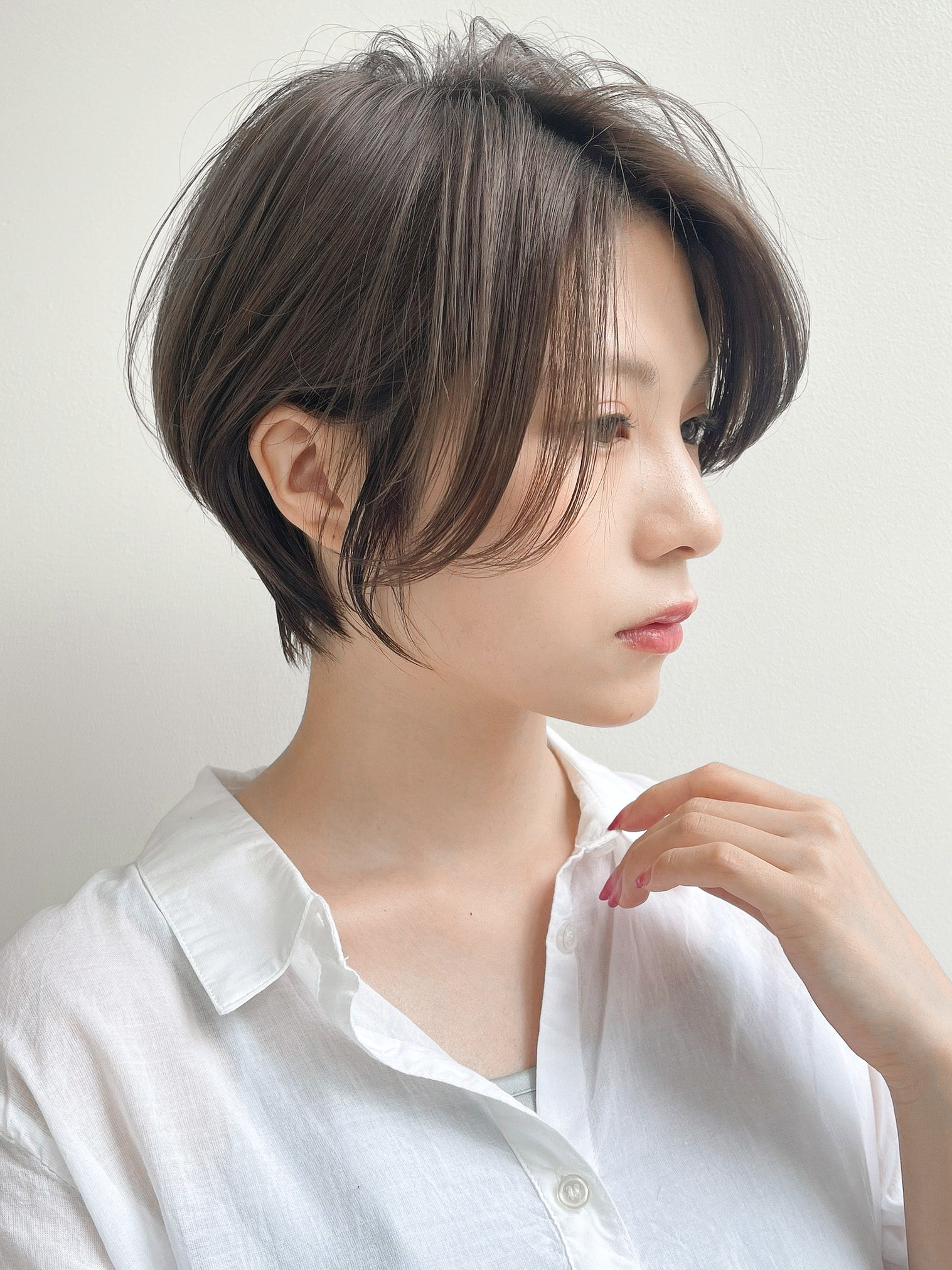 美シルエット◎で見せるショートボブ