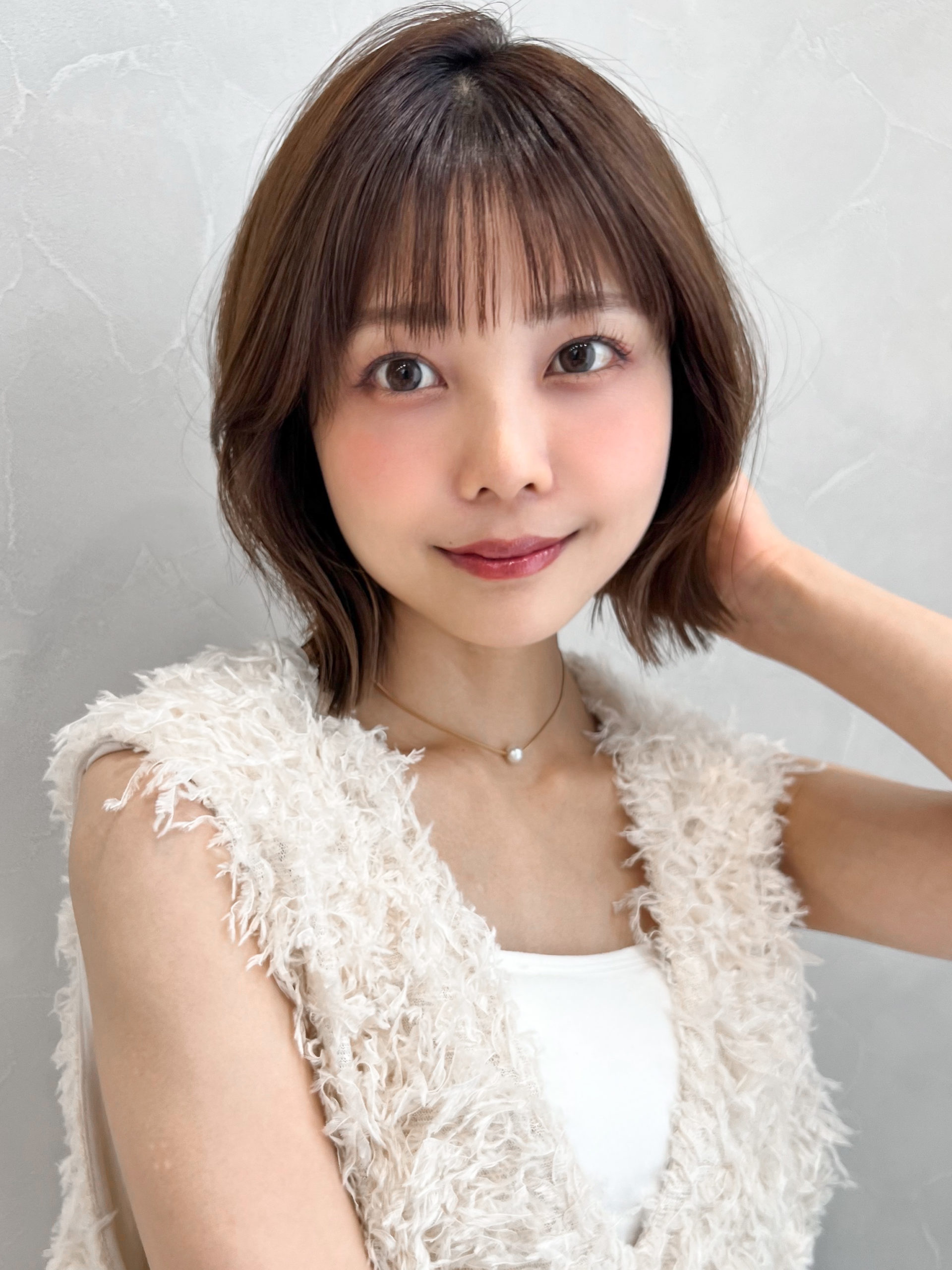 外ハネが似合う人気の理由♪