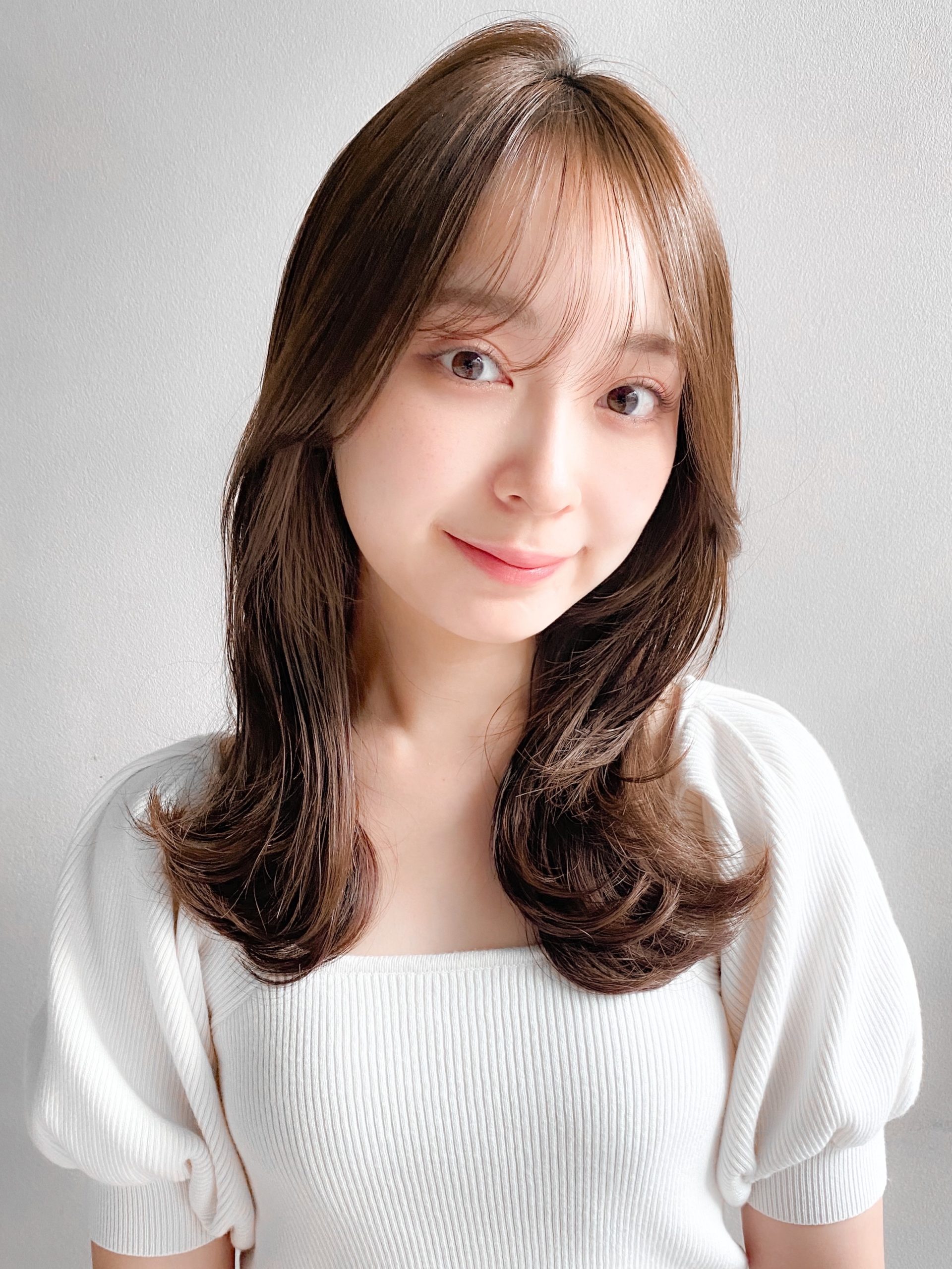 ふんわりシルエットのミディアムレイヤー！