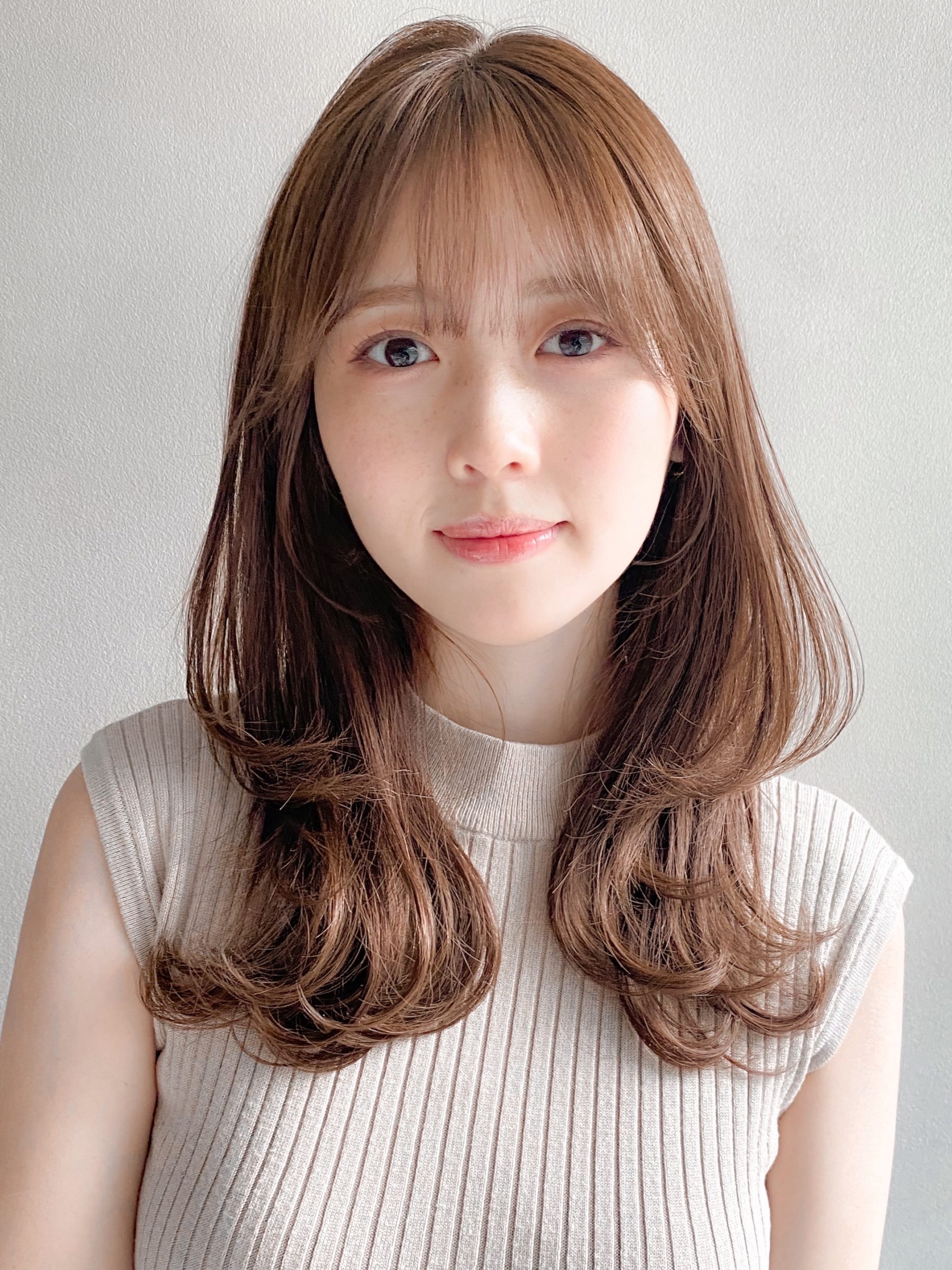 セミロングの外ハネワンカール！