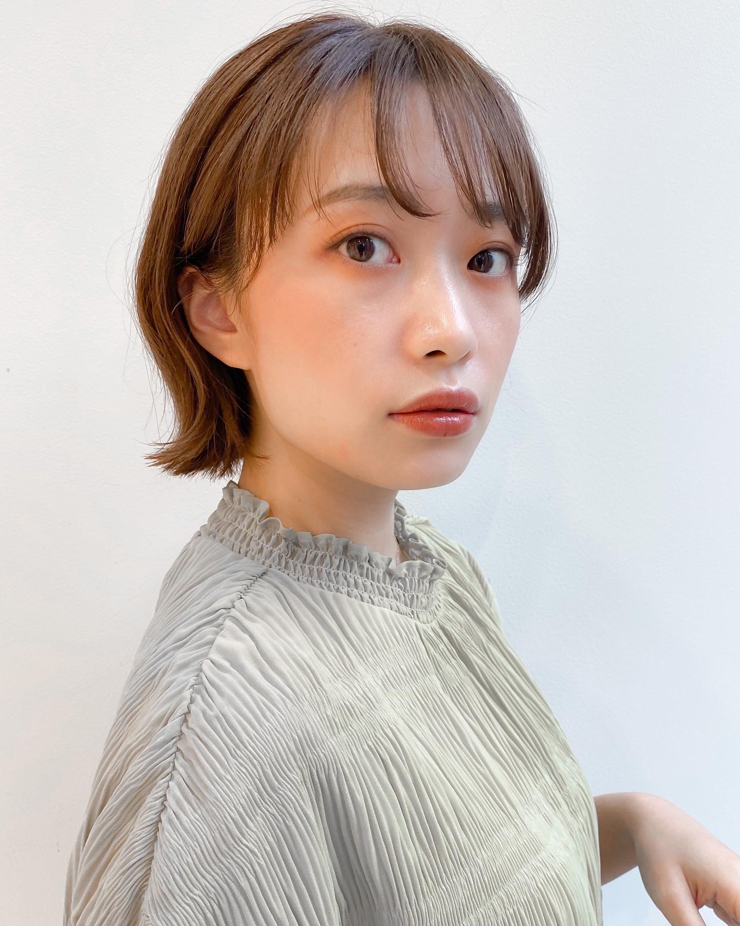 顎ラインの外ハネスタイル！