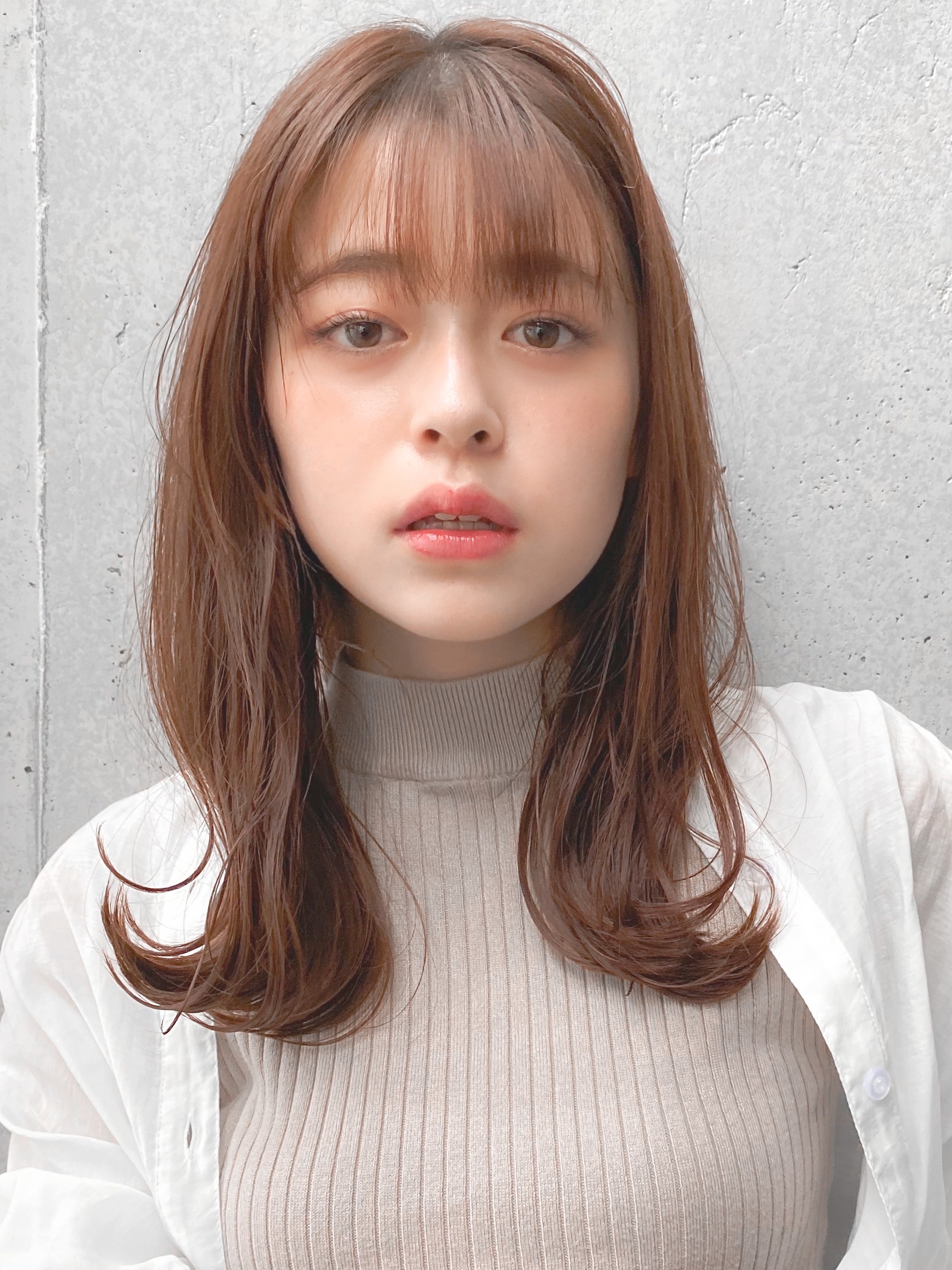 セミロングでも柔らかいくびれヘア♪