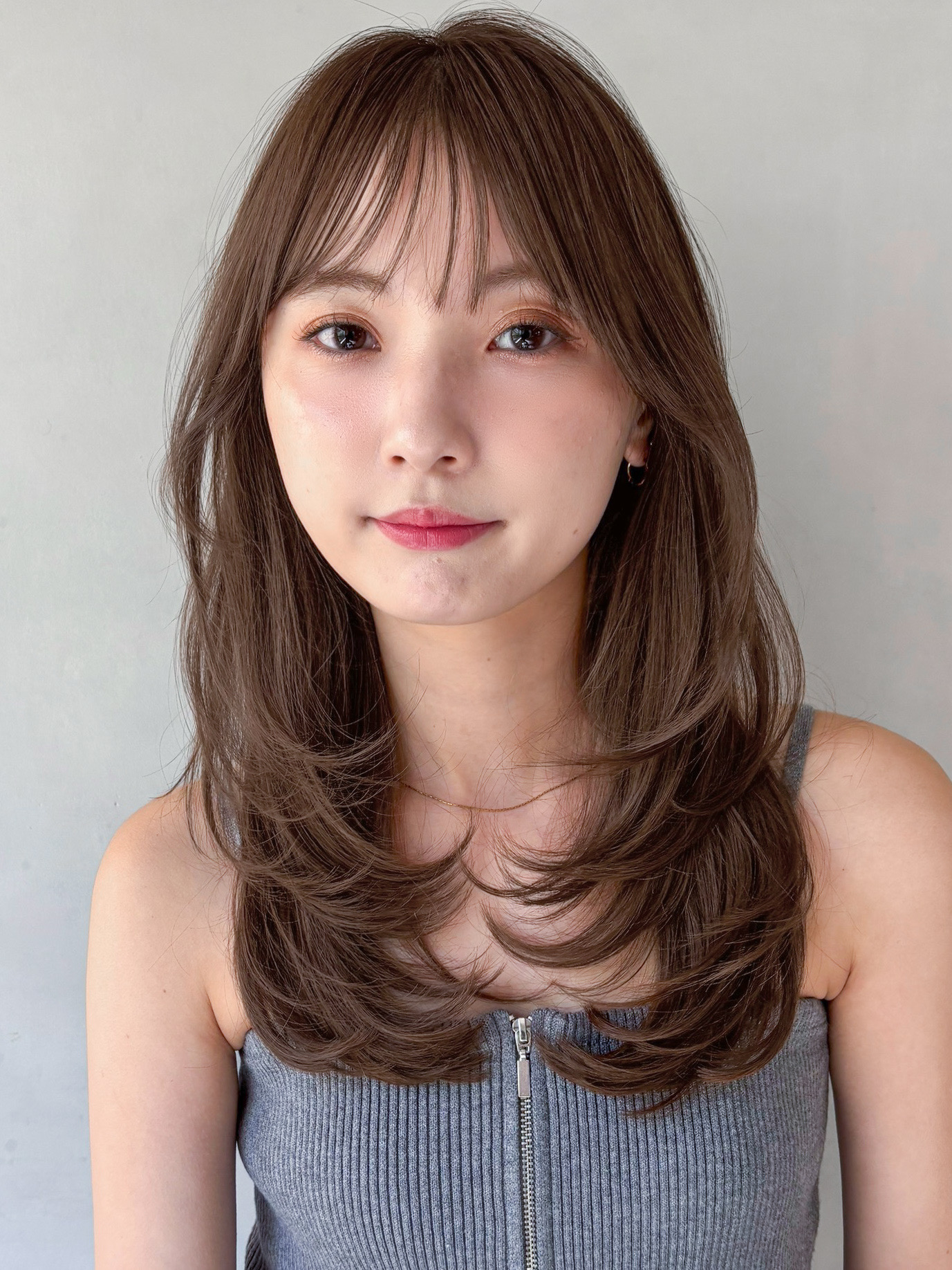 小顔効果◎顔周りカット