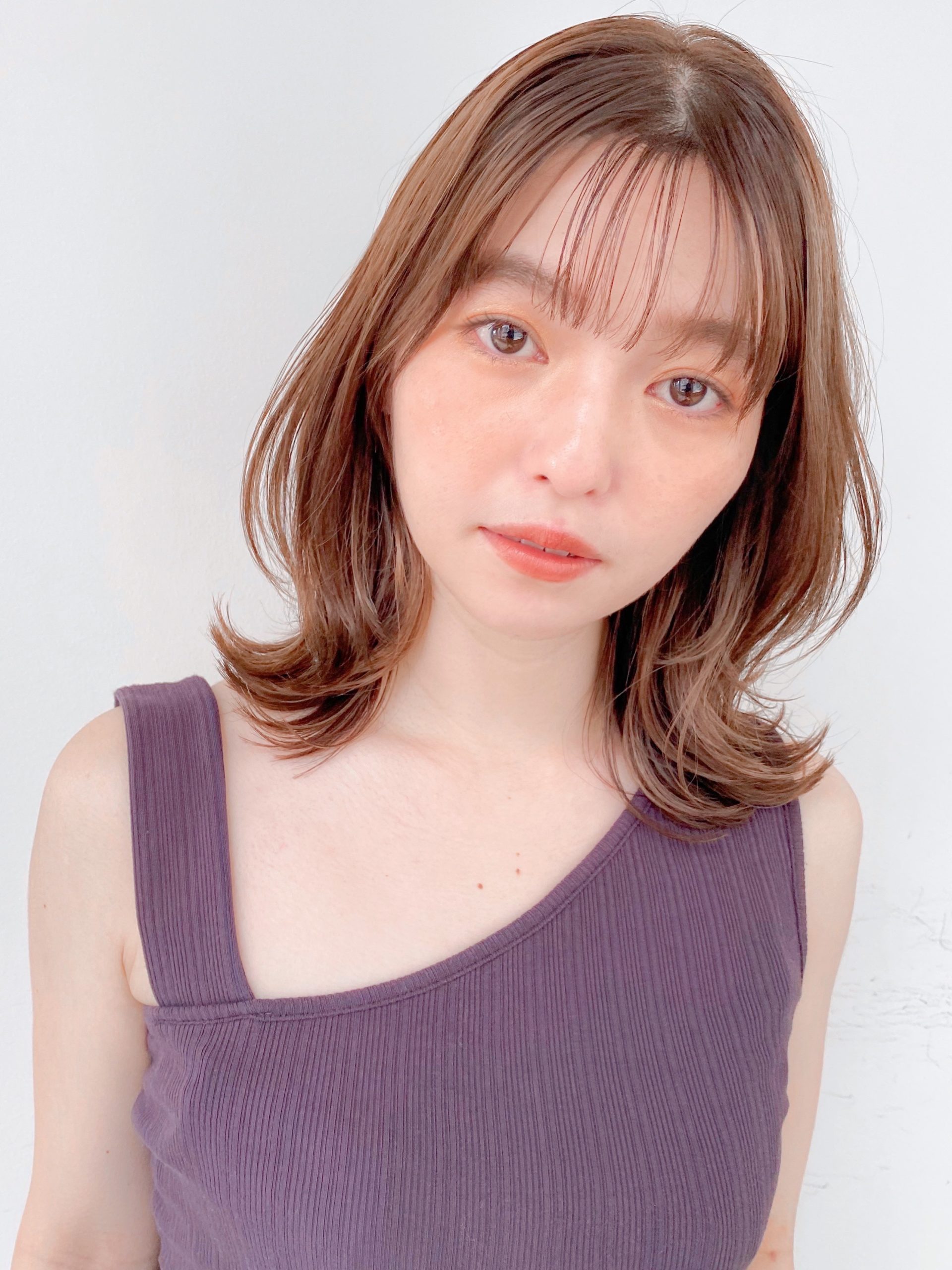 ふんわりシルエットのくびれミディ！