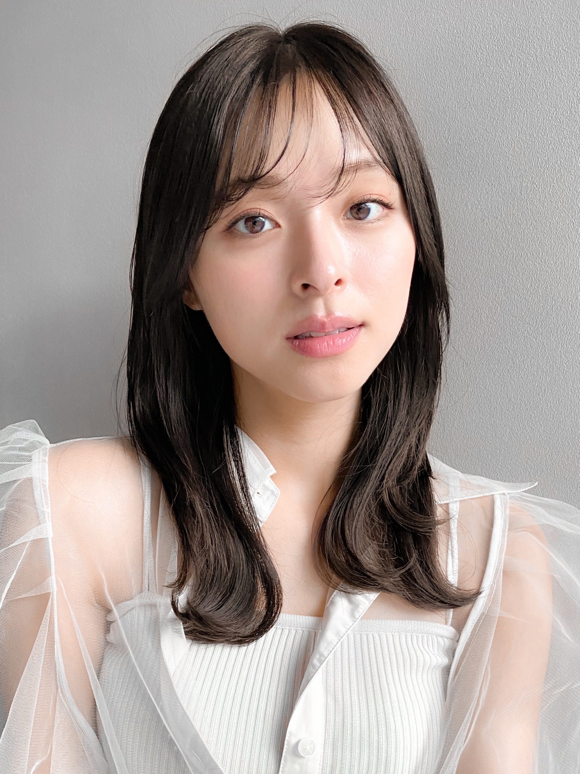 セミロングのレイヤースタイル♪