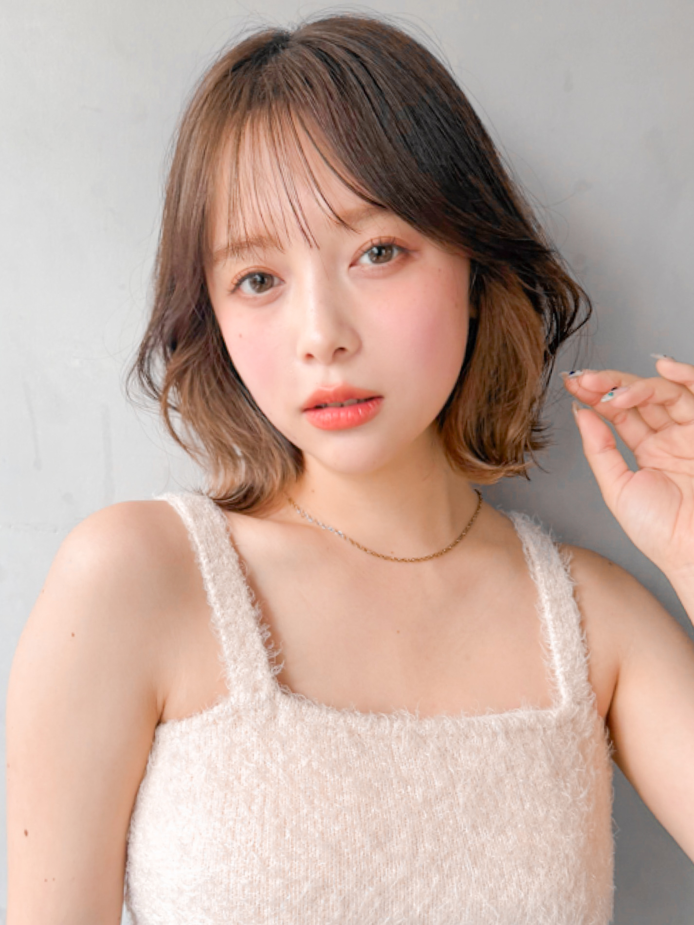 イヤリングカラーでイメージ変えてみませんか？