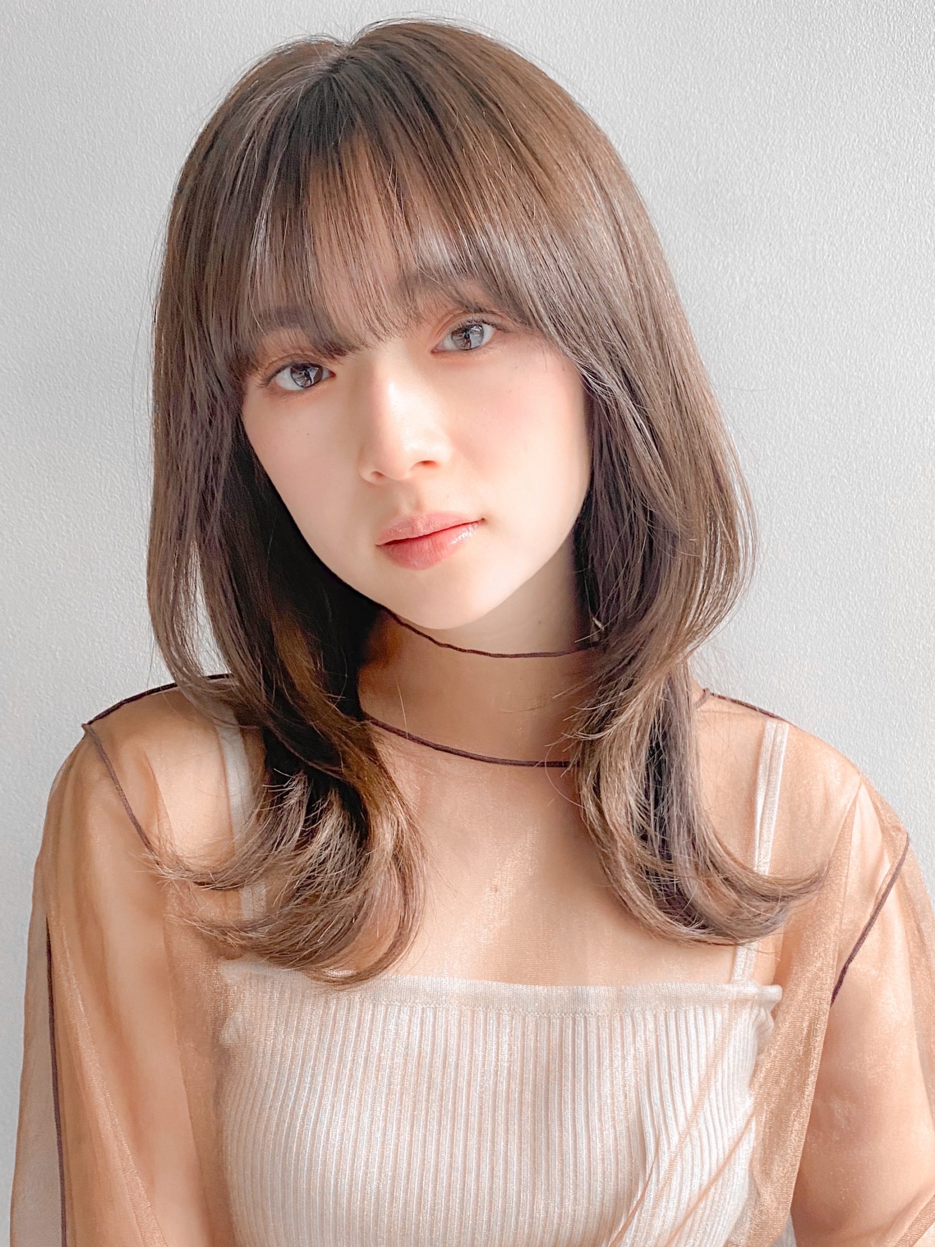 セミロングのレイヤースタイル！