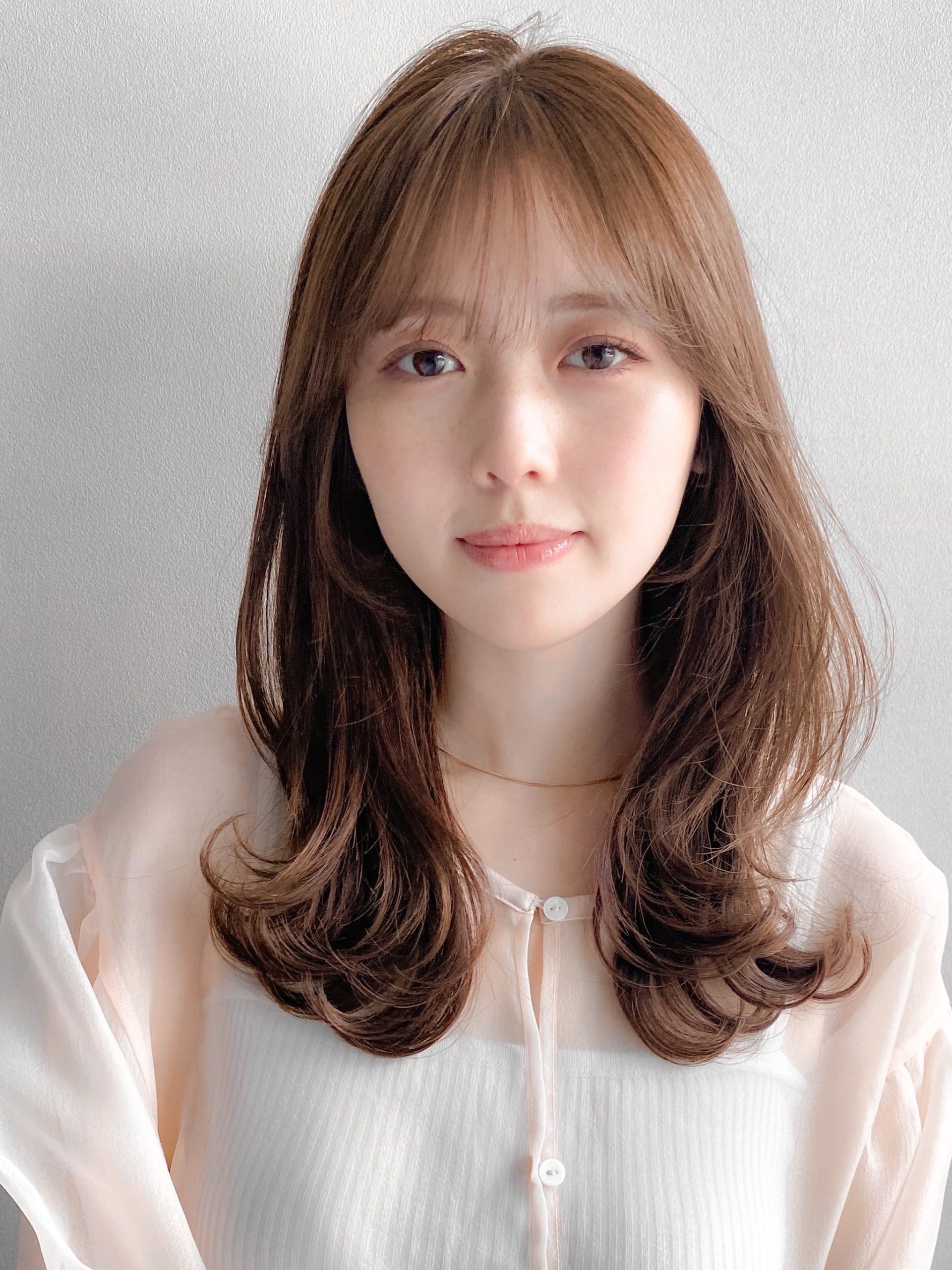 ふんわりシルエットのくびれヘア！