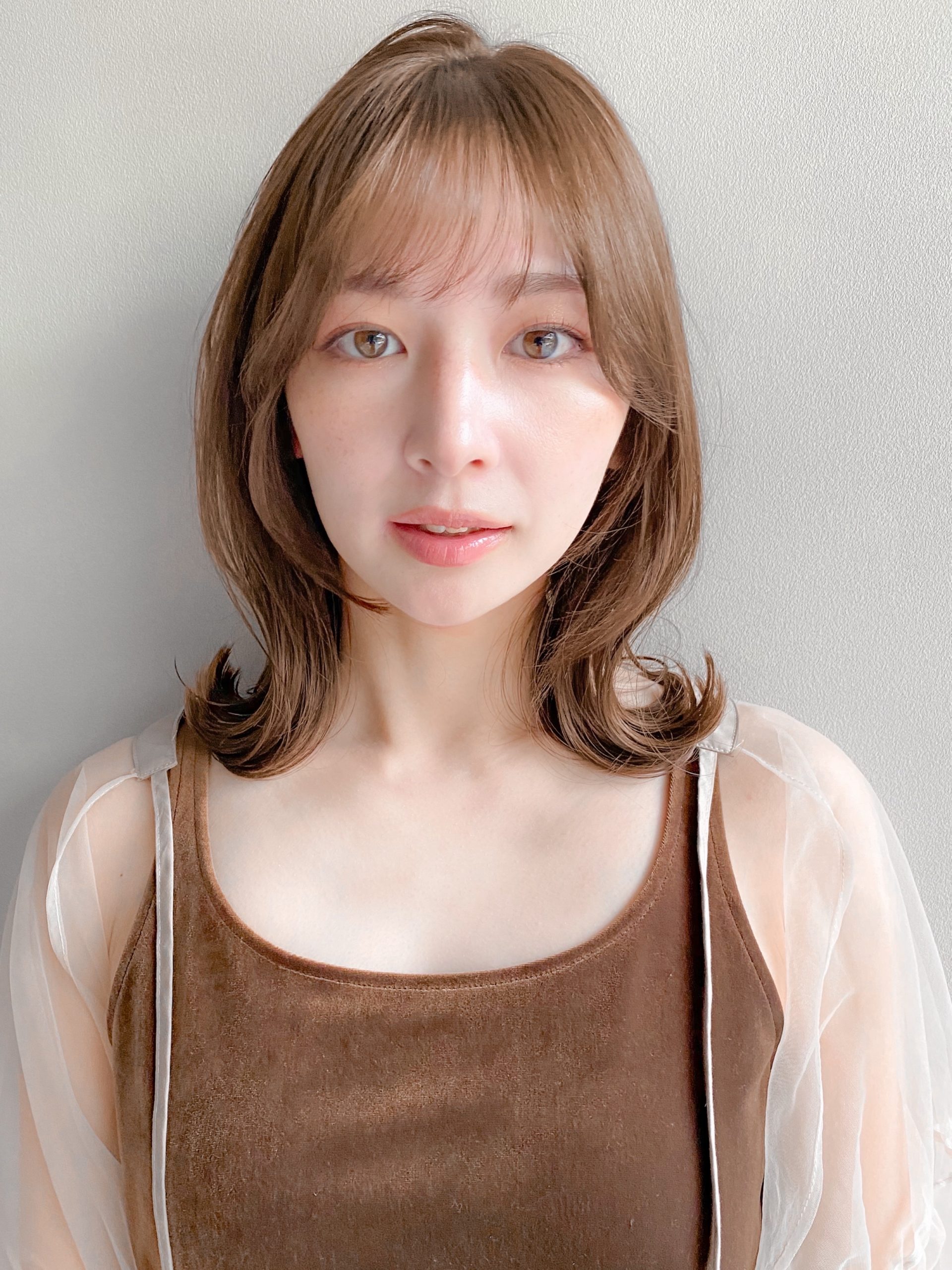 丸みが可愛いくびれミディ♪