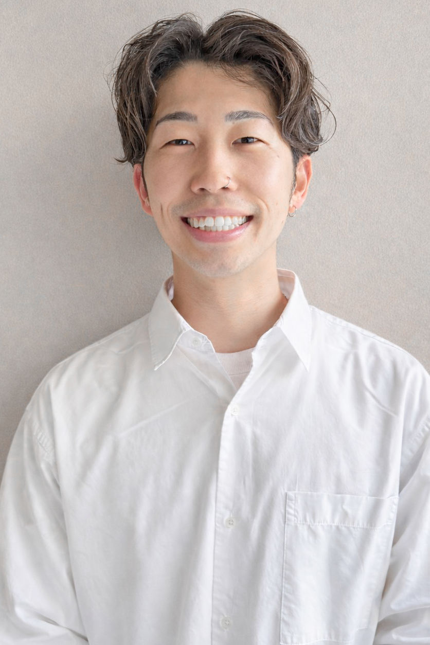 鷲嶺風太朗 | ヘアスタイリスト