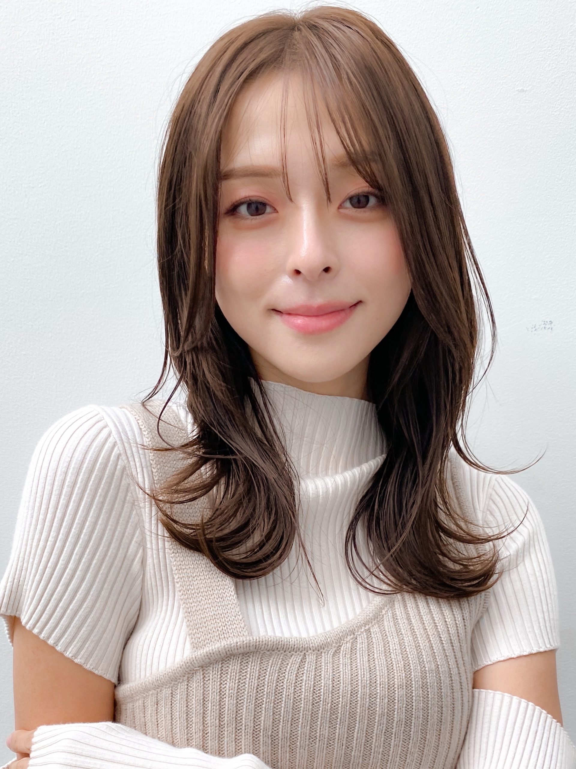 セミロングのレイヤースタイル！