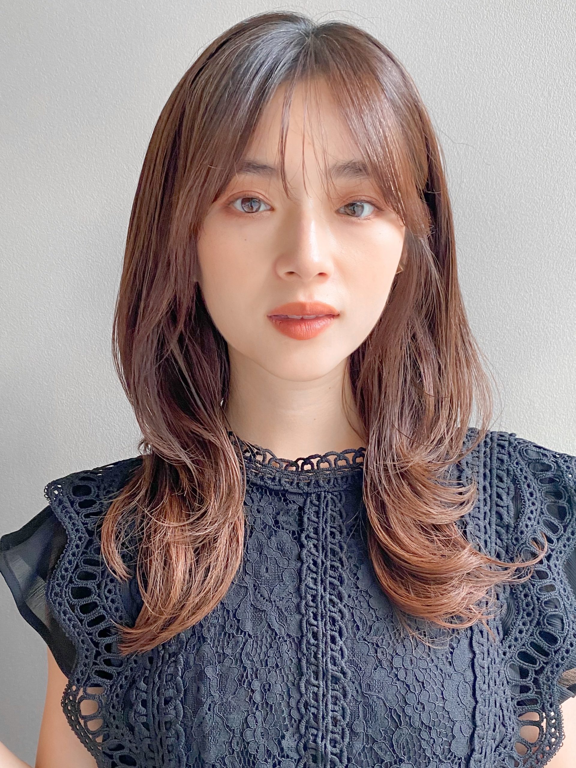 セミロングのレイヤースタイル！