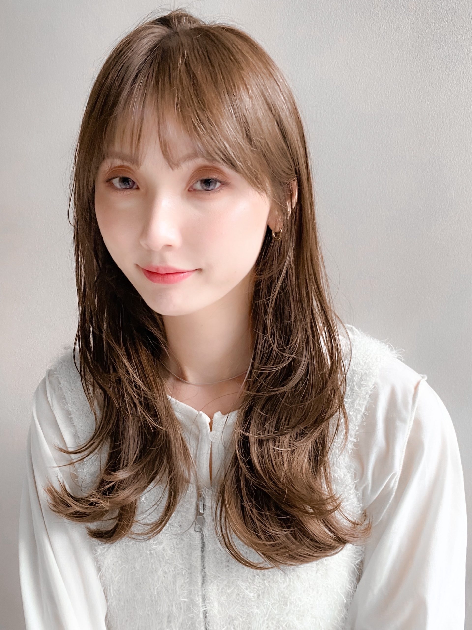 セミロングの外ハネワンカール♪♪