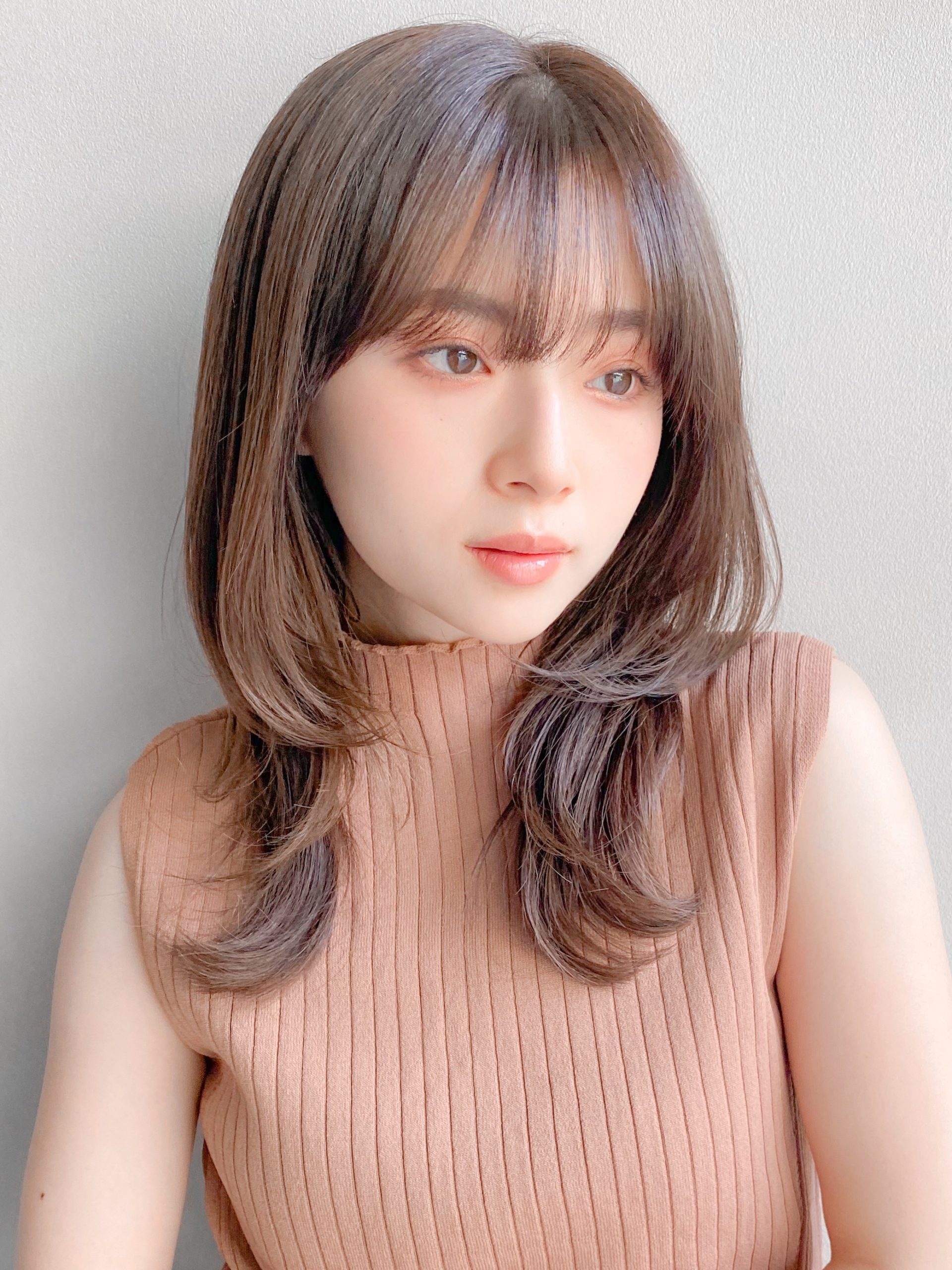 セミロングのレイヤースタイル!