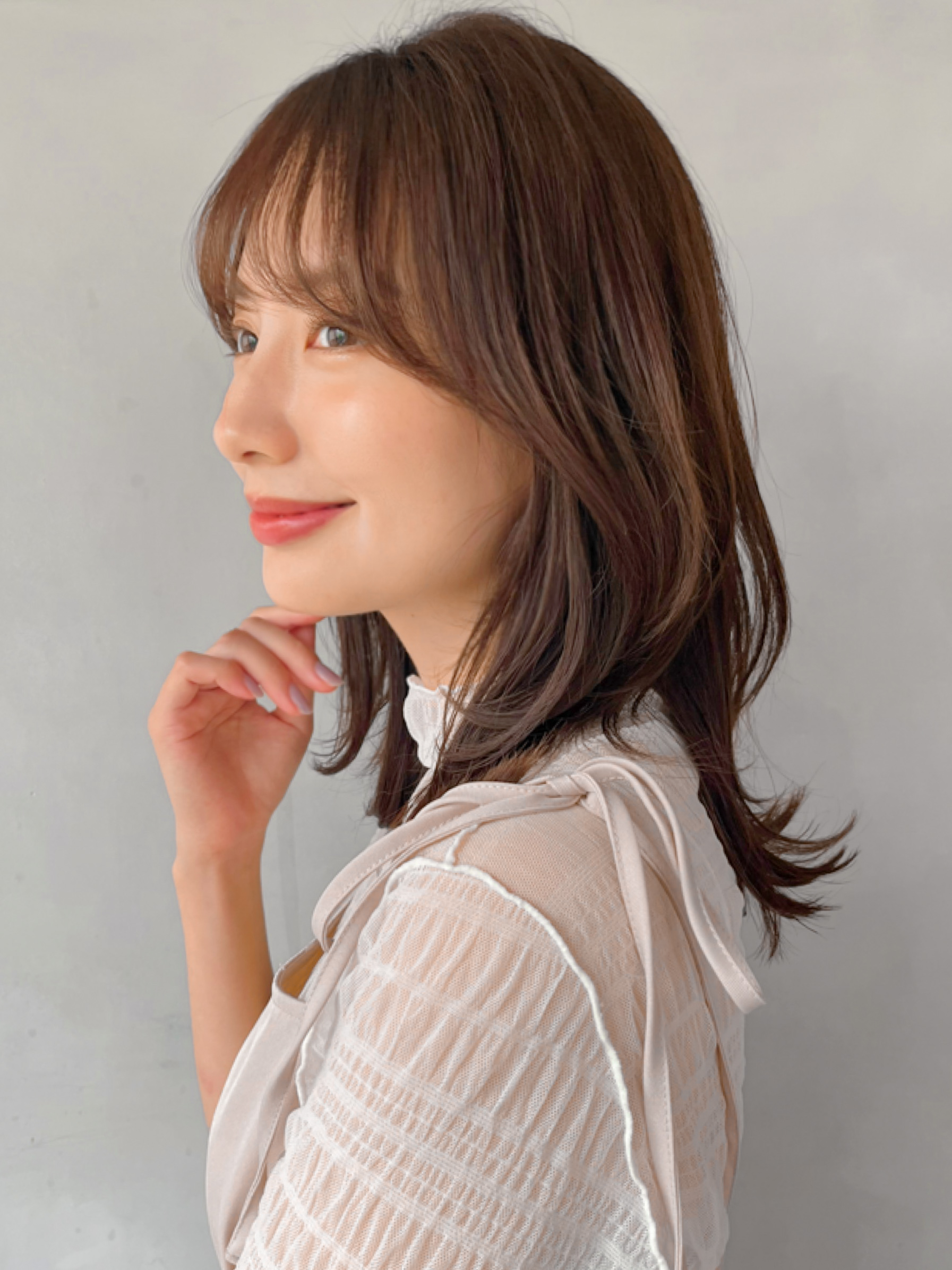 くびれのレイヤースタイル!